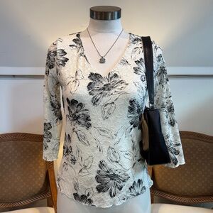 Jaipur Vintage 90s Y2K Black and Cream Floral Lace Blouse with 3/4 Sleeves